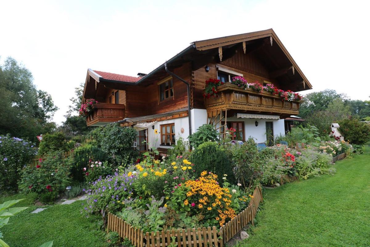 Appartamento Haus Blumenfeld-Schwaiger Übersee Esterno foto