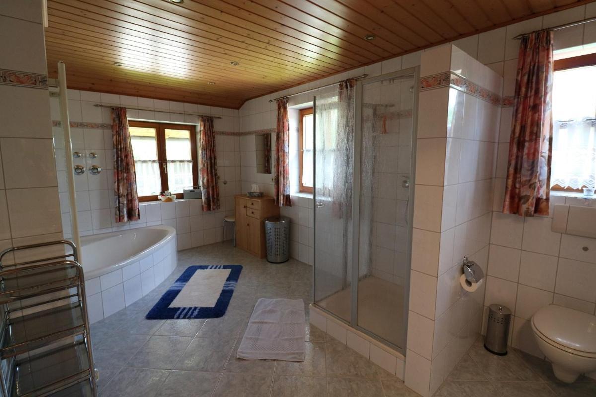 Appartamento Haus Blumenfeld-Schwaiger Übersee Esterno foto